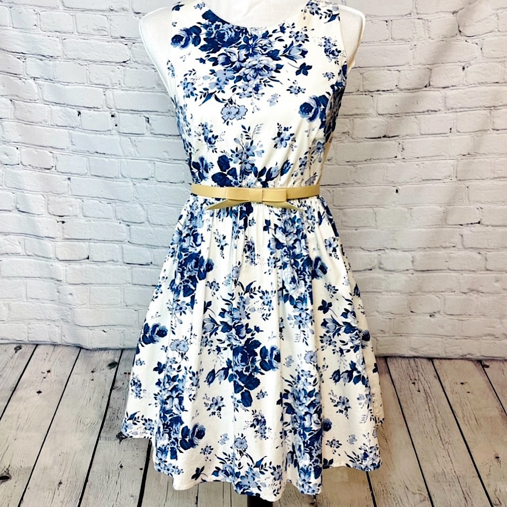 Rare Emerald Sundae Tea dress vintage toile print